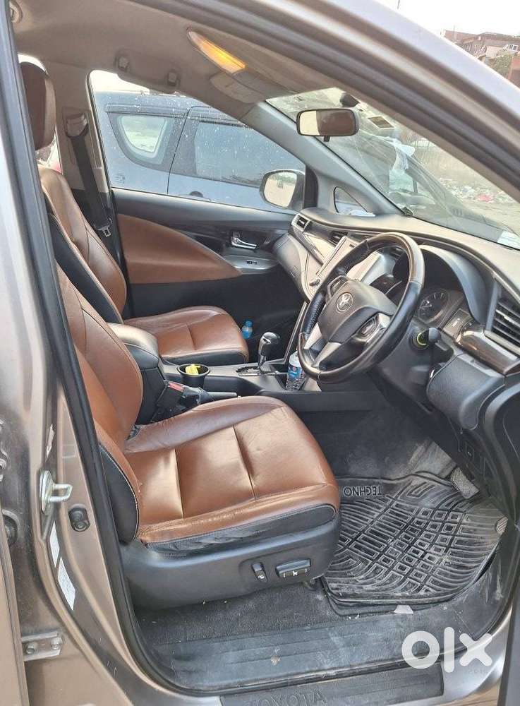 Toyota Innova Crysta 2.8 Zx At, 2016, Diesel