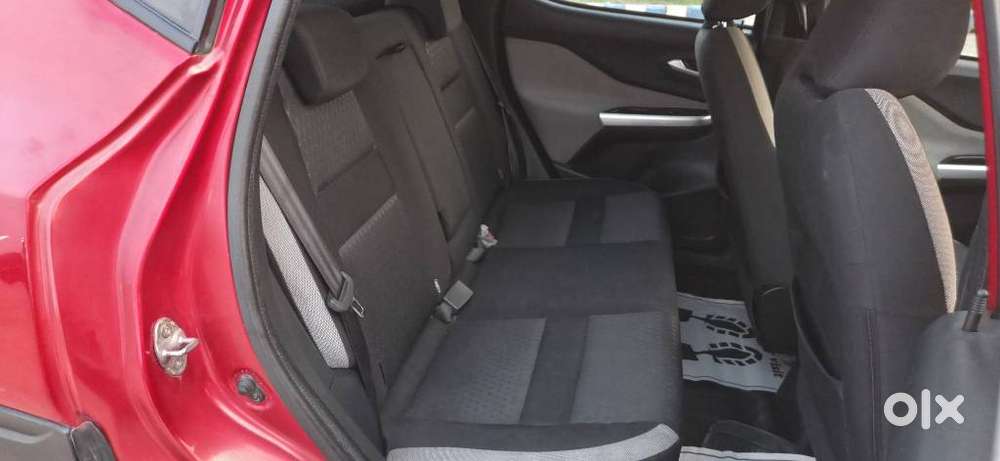 Nissan Magnite 1.0 Xv Premium Turbo Dual Tone, 2024, Petrol