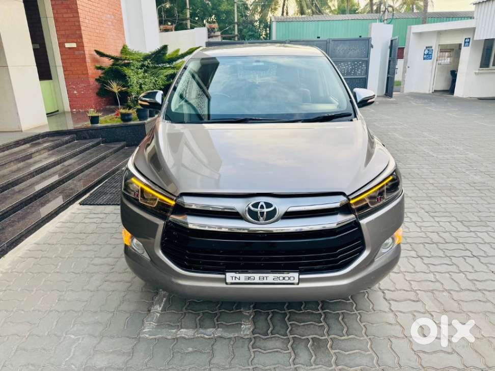 Toyota Innova Crysta 2.8z Automatic, 2016, Diesel