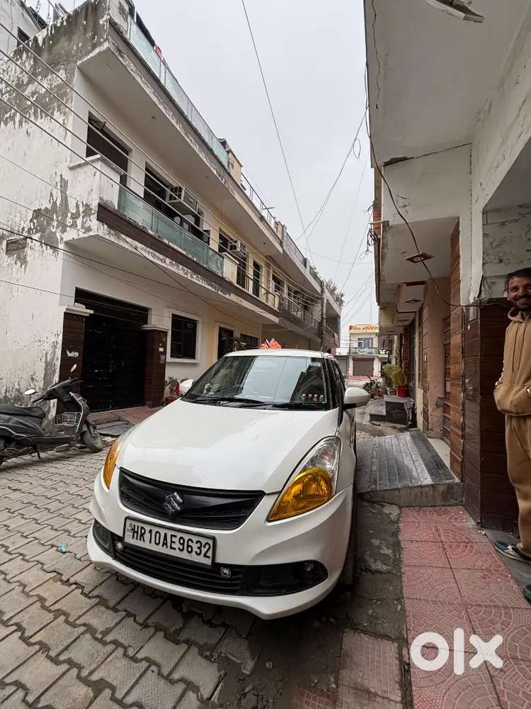 Maruti Suzuki Dzire 2016 Petrol 72000 Km Driven