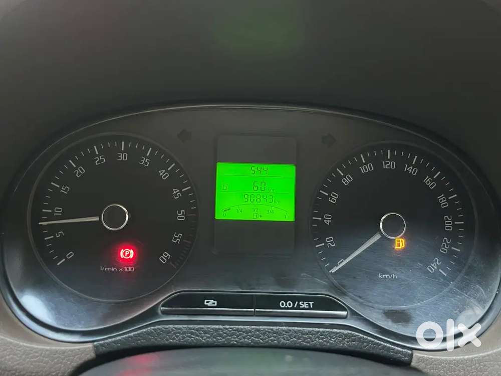 Skoda Rapid Elegance 2012