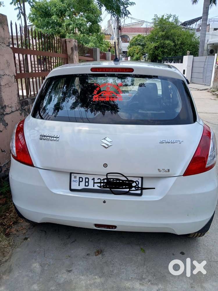 Maruti Suzuki Swift Petrol 2014
