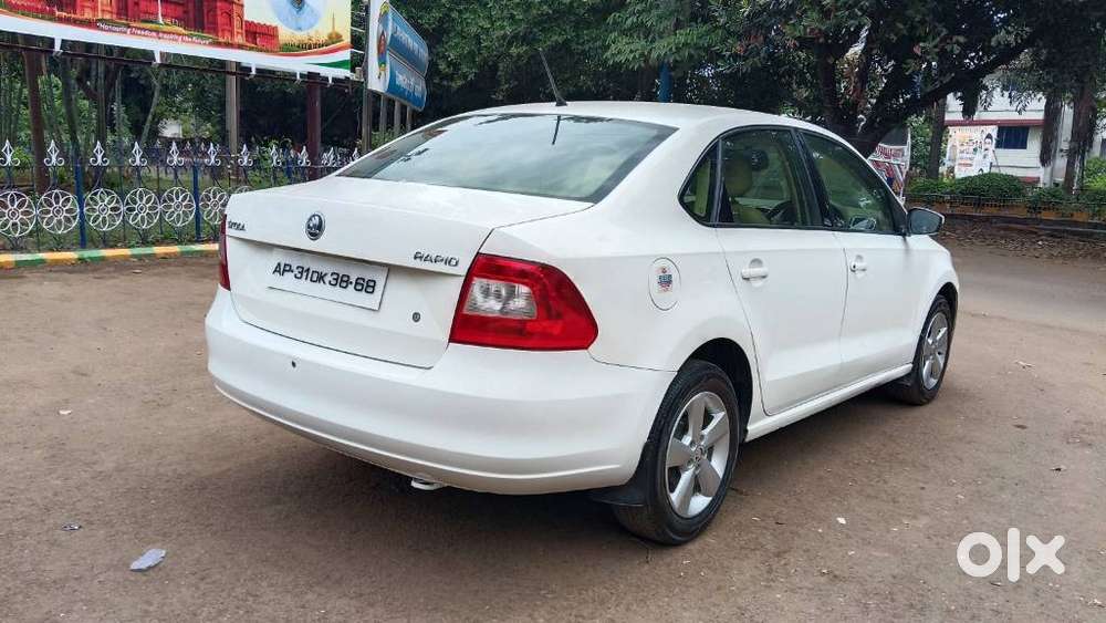 Skoda Rapid 1.6 Mpi Ambition, 2016, Diesel