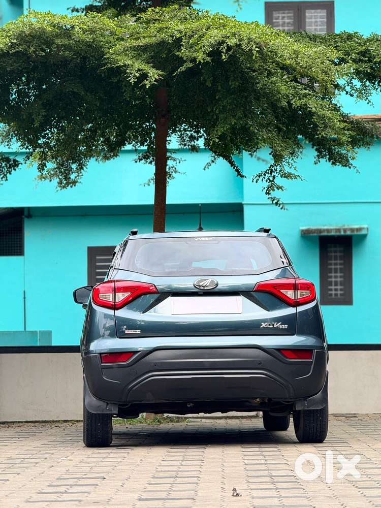 Mahindra Xuv300 1.2 W6 Amt Petrol, 2021, Petrol