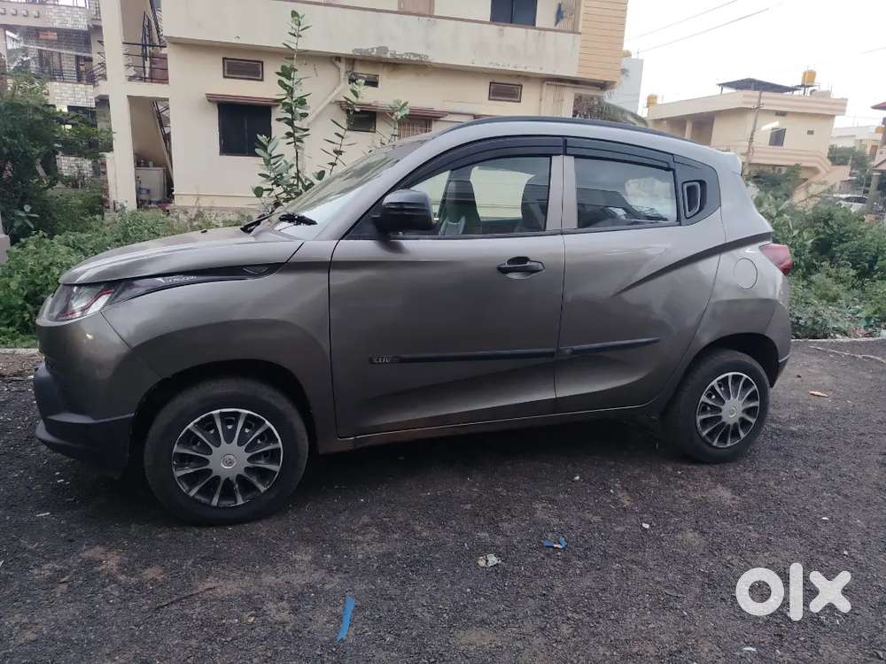 Mahindra Kuv 100 2017