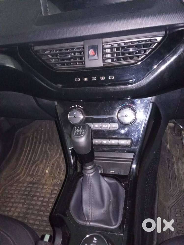 Tata Nexon 1.2 Revotron Xz Plus, 2022, Petrol