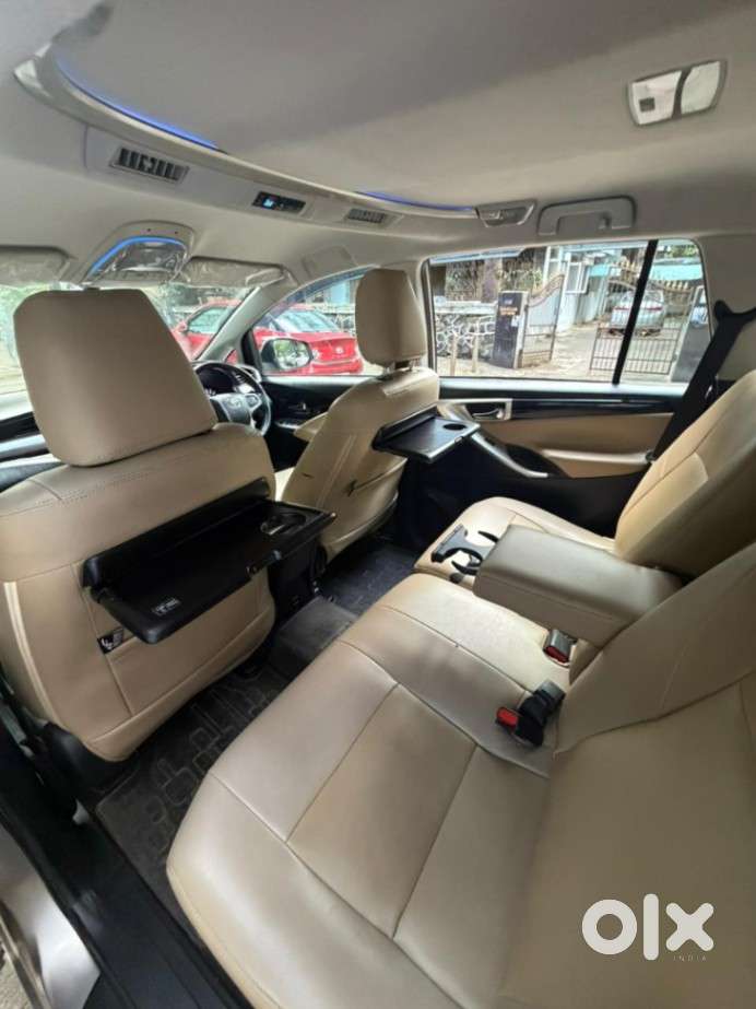 Toyota Innova Crysta 2.4 V 8 Str, 2018, Diesel