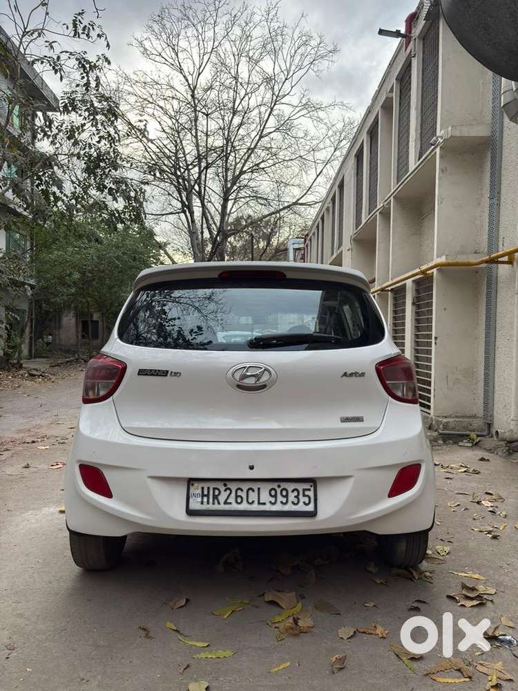 Hyundai Grand I10 2015 Cng On Paper