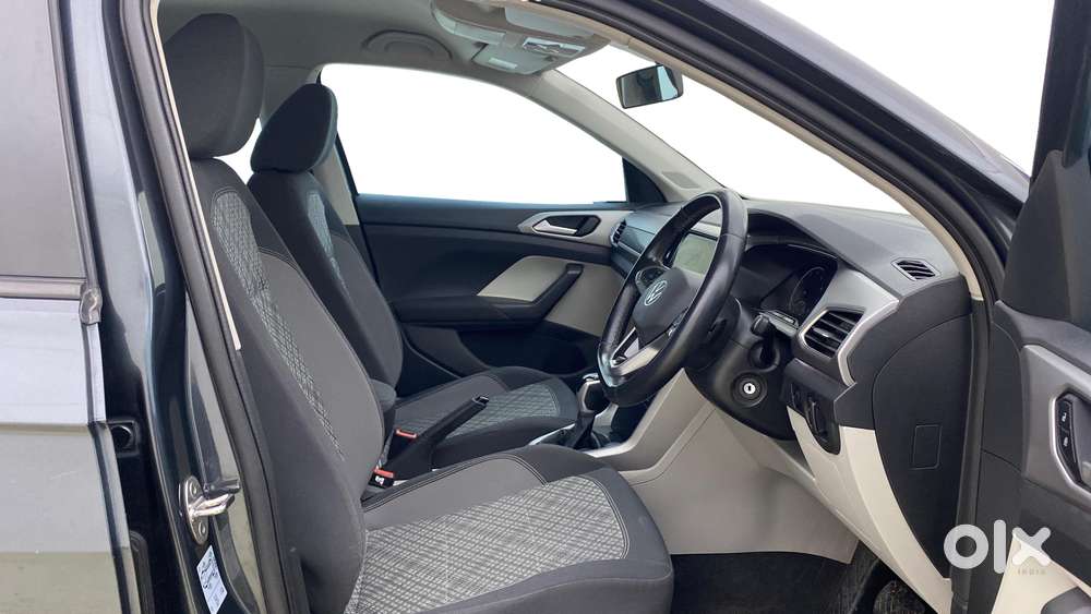 Volkswagen Taigun 1.0 Tsi Highline At, 2022, Petrol