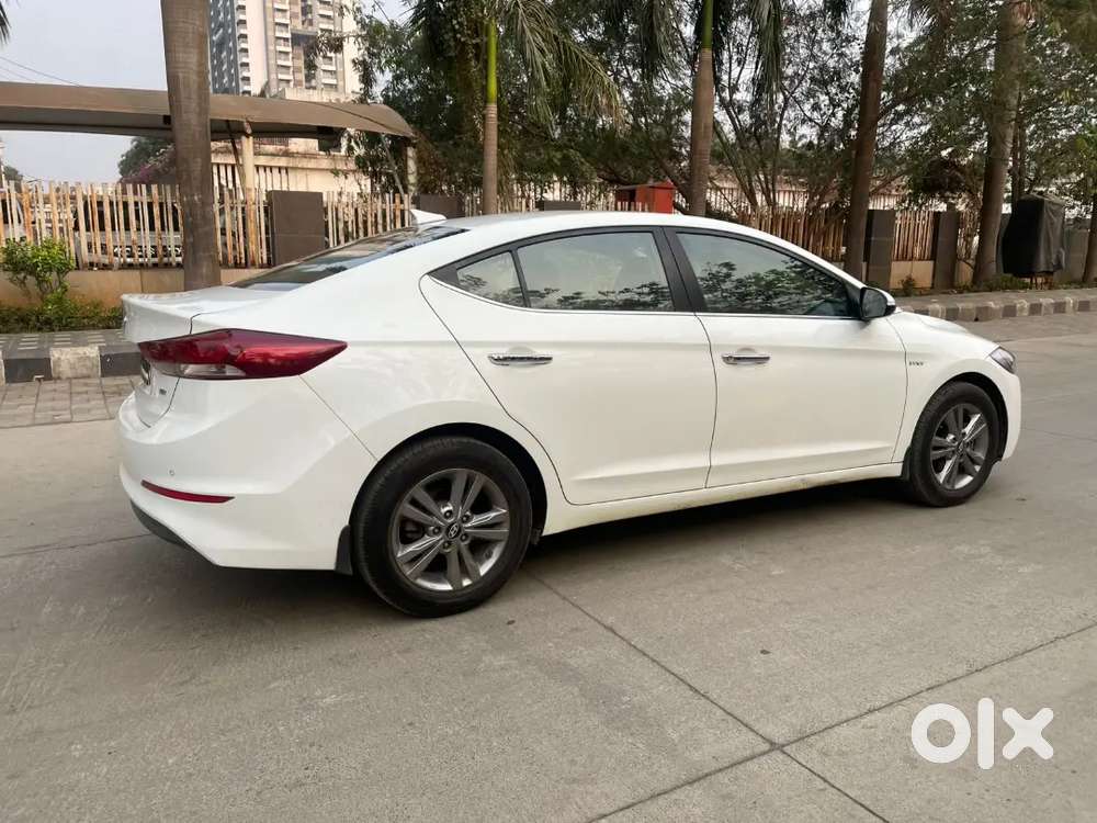 Hyundai Elantra 2016 Petrol Automatic