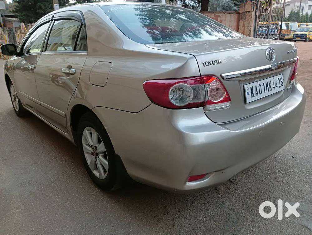 Toyota Corolla Altis 1.8 J Cng, 2013, Cng & Hybrids