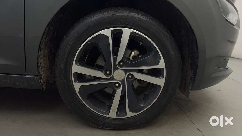 Tata Altroz 1.5 Xz Plus Diesel, 2023, Diesel