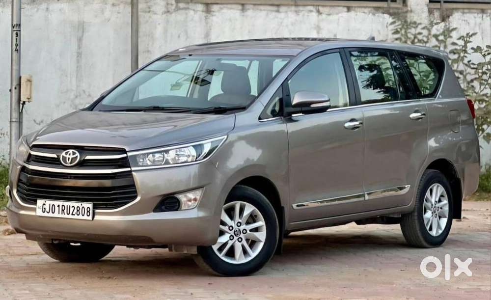 Toyota Innova Crysta 2.4 Gx Mt 8s, 2016, Diesel