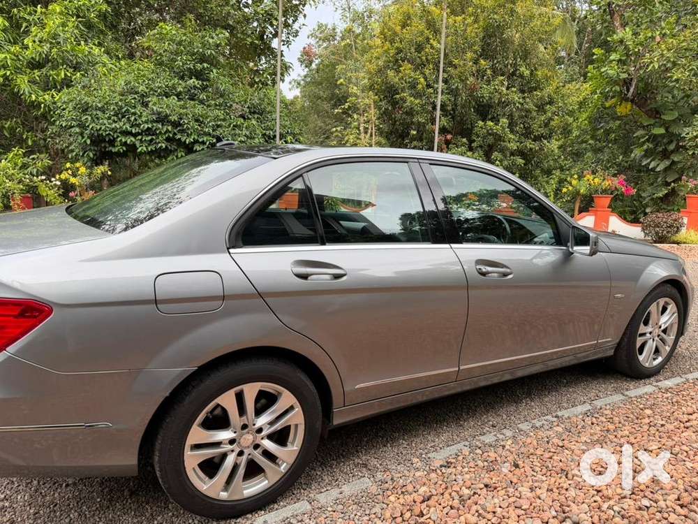 Mercedes-benz C-class 2011 Diesel 89375 Km Driven