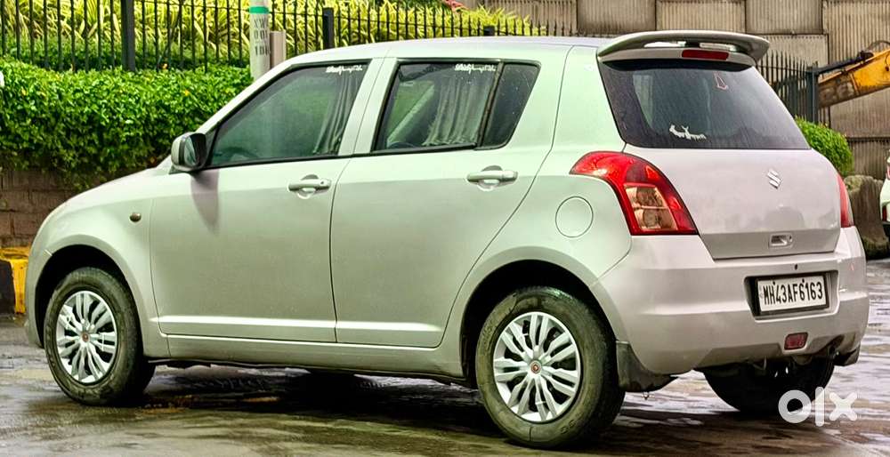 Maruti Suzuki Swift Vxi Bsiv, 2011, Petrol
