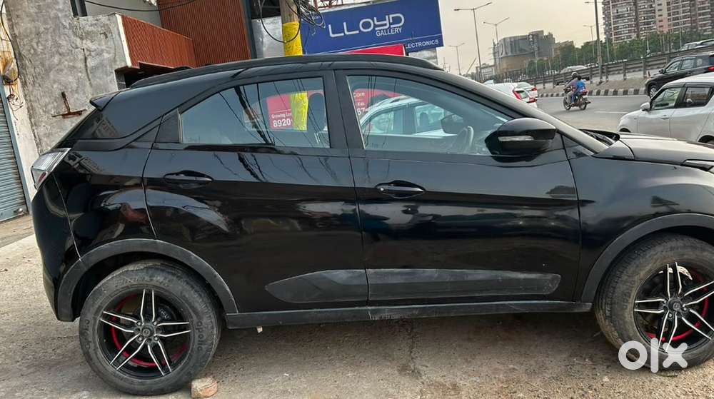 Tata Nexon Petrol 2018