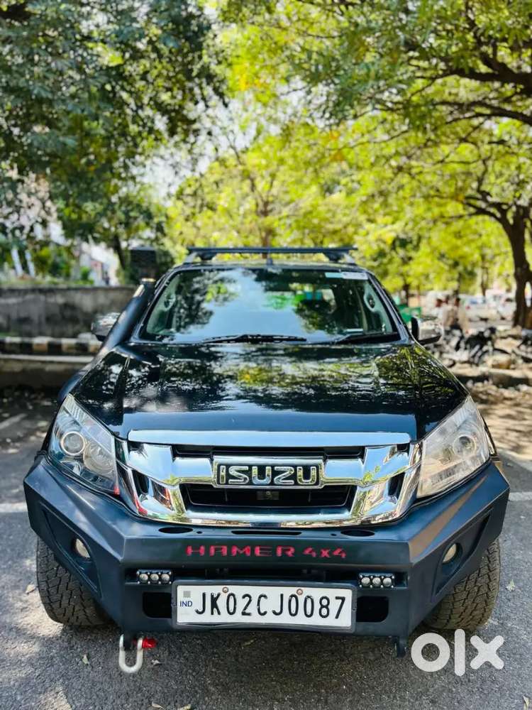 Isuzu V-cross 4×4 Diesel  Top Model In Mint Condition