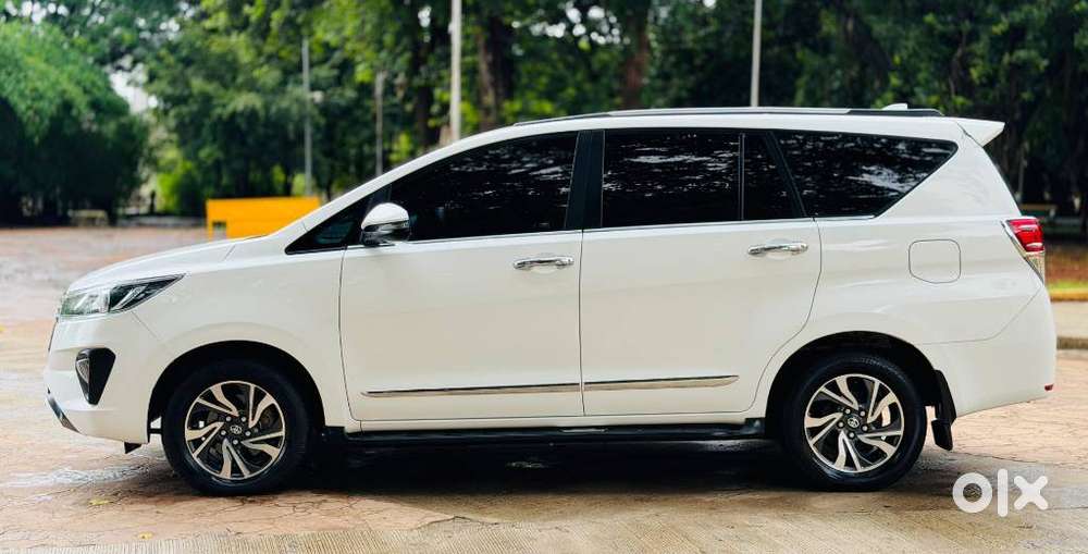 Toyota Innova Crysta 2.4 G Mt, 2021, Diesel