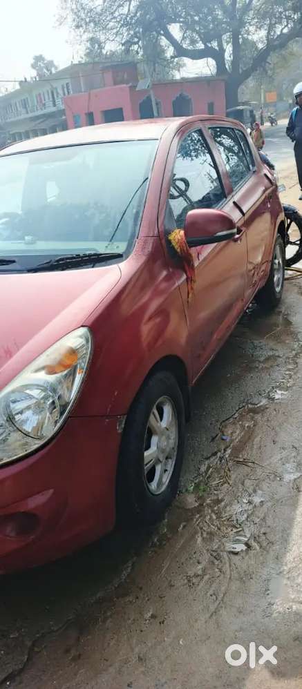 Hyundai I20 Petrol And Cng Gadi Condition Me Hai