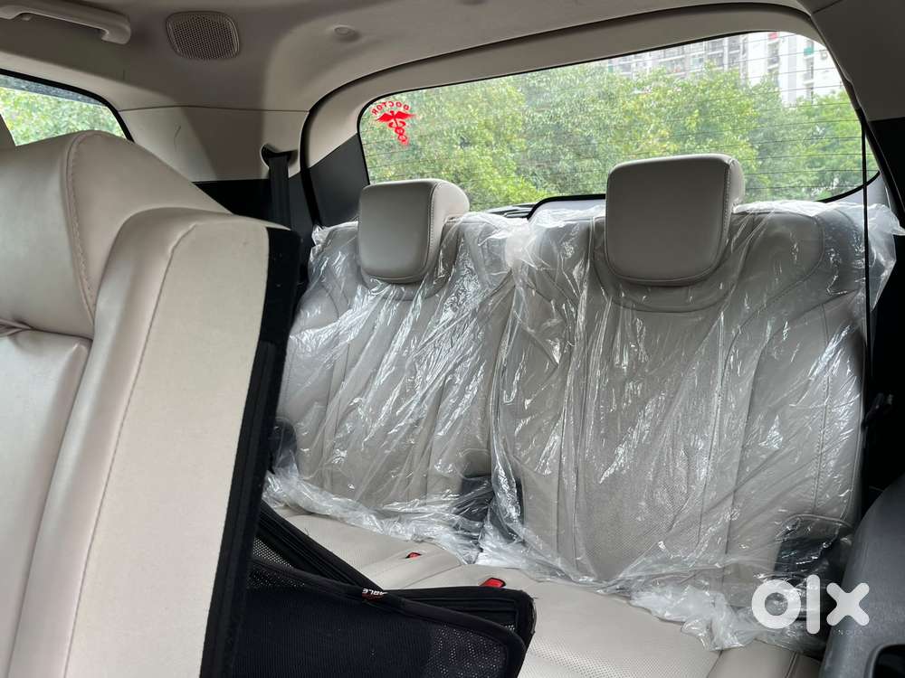 Mahindra Xuv700 2.0 Ax 7 Petrol At Luxury Pack Str, 2023, Petrol