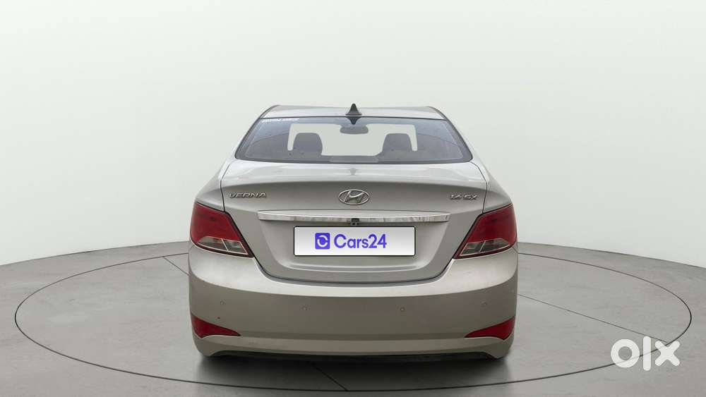 Hyundai Verna 1.6 Vtvt Sx, 2016, Petrol