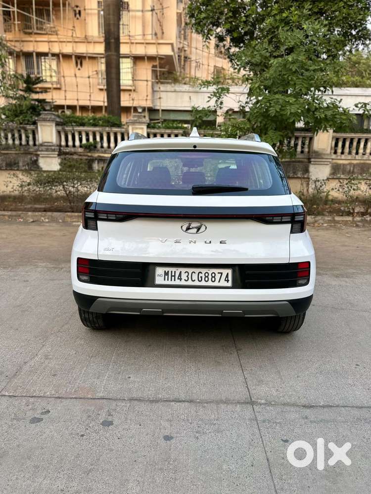 Hyundai Venue Sx (o) Mt 1.5 Diesel, 2023, Diesel