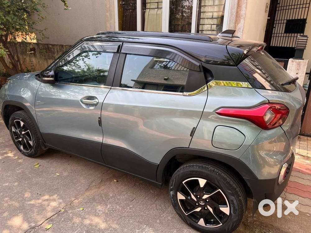 Tata Punch Creative Dual Tone Mt Sunroof, 2023, Petrol