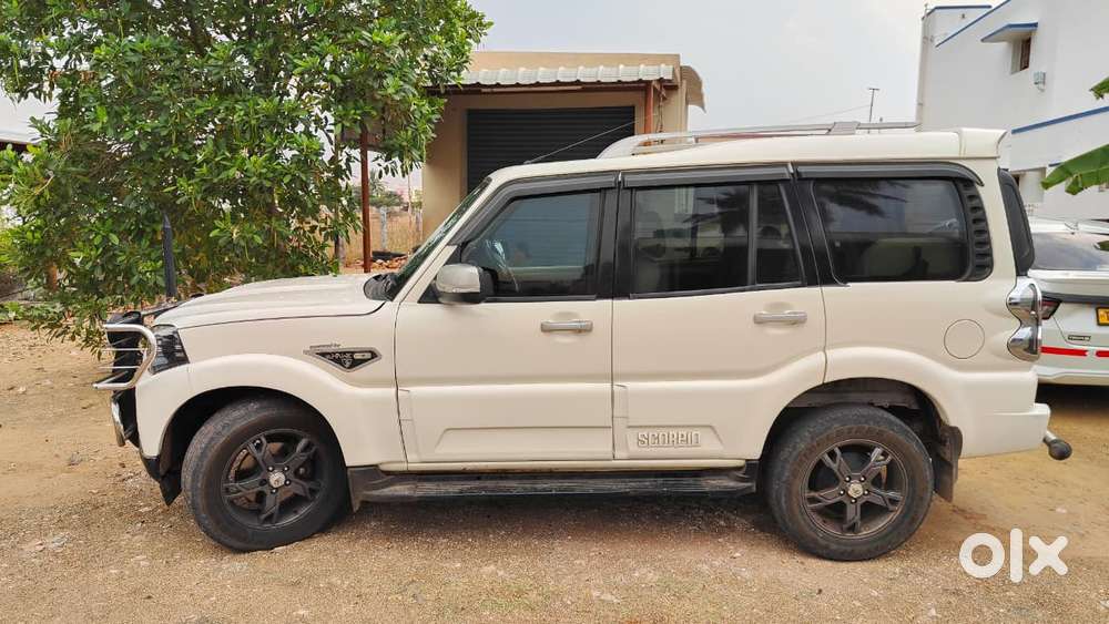 Mahindra Scorpio S10, 2016, Diesel