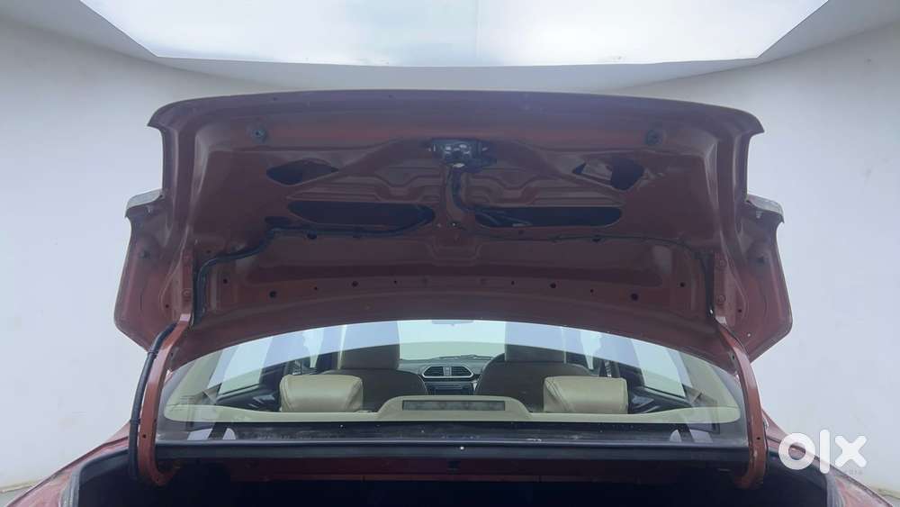 Maruti Suzuki Dzire 1.2 Vxi Amt, 2019, Petrol