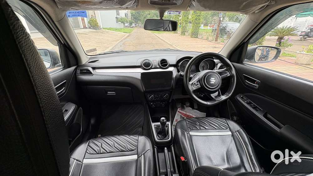 Maruti Suzuki Swift Vxi, 2022, Petrol