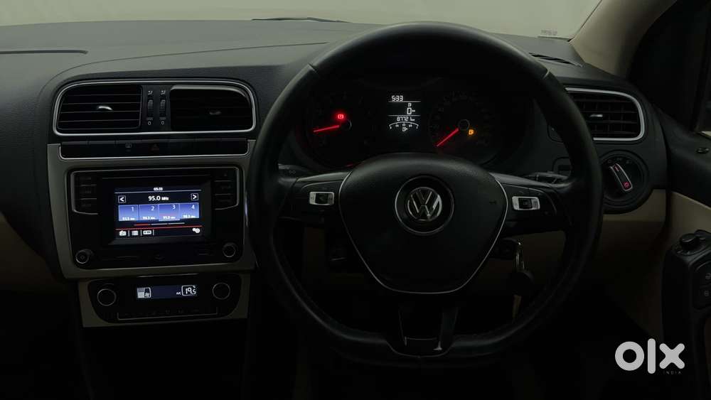 Volkswagen Polo 2009-2013 Petrol Highline 1.2l, 2016, Petrol