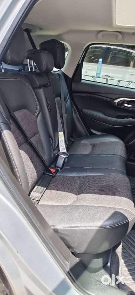Maruti Suzuki Grand Vitara 1.5 Alpha Awd, 2024, Cng & Hybrids