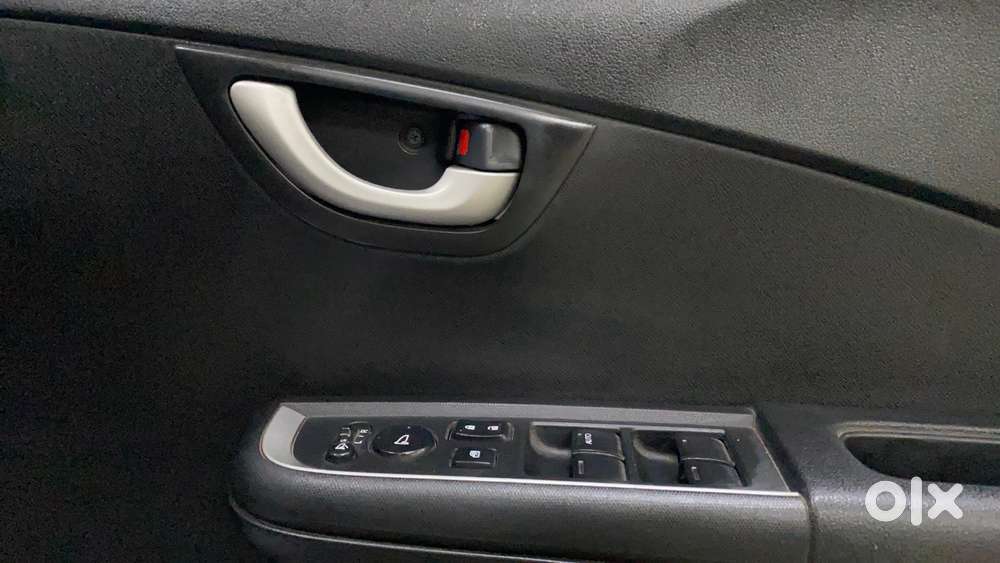 Honda Br-v I-vtec V Cvt, 2016, Petrol