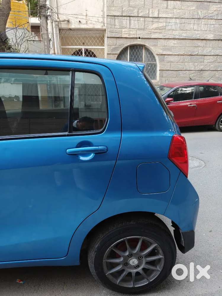 Giniun Showroom Maintained Car