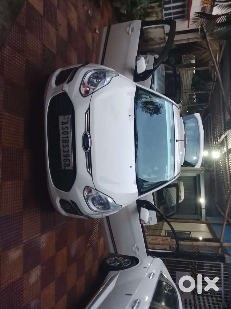 Ford Figo 1.2p Trend Mt, 2015, Petrol
