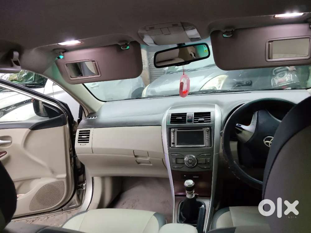Toyota Corolla Altis 2012