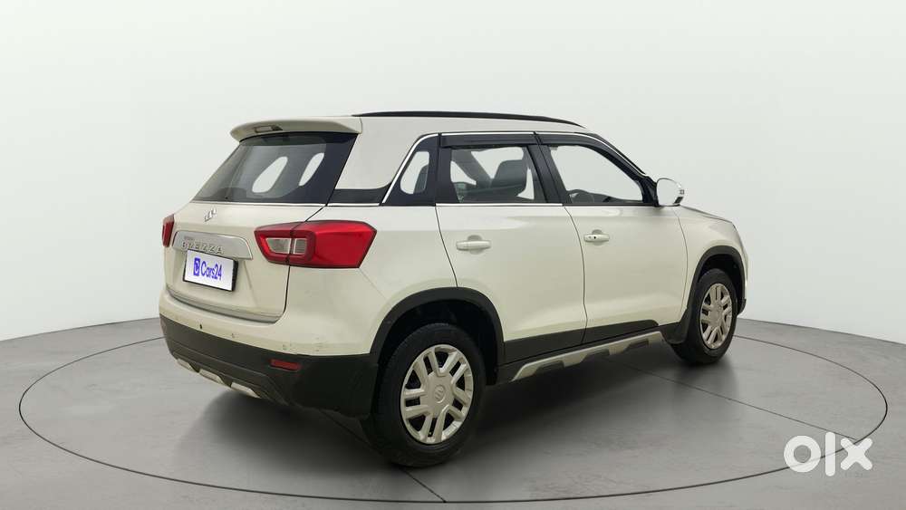 Maruti Suzuki Vitara Brezza 1.5 Vxi At, 2022, Petrol