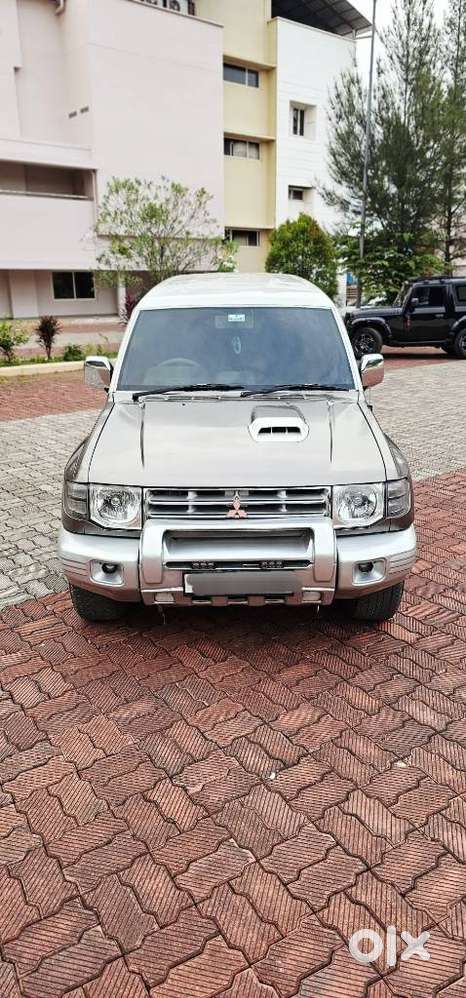 Mitsubishi Pajero Sport 2.5 Manual, 2011, Diesel
