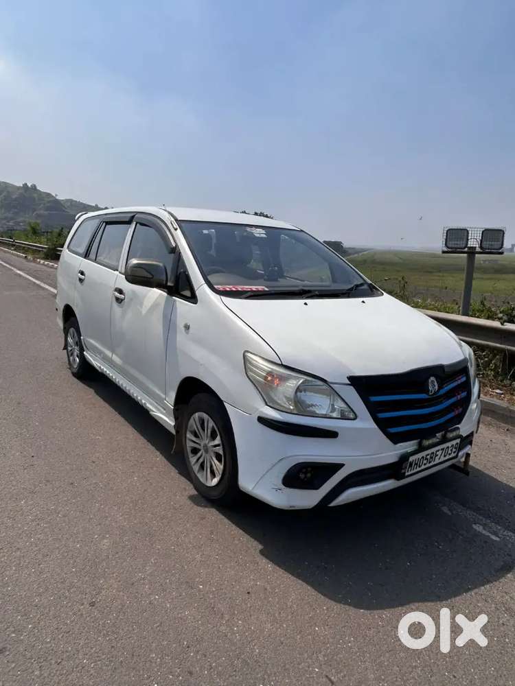 Toyota Innova 2012