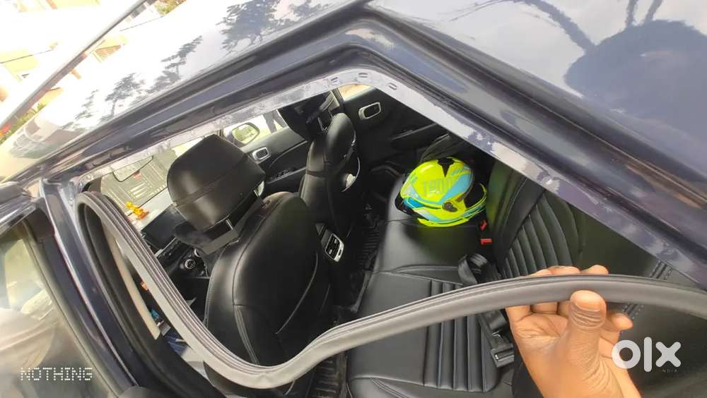 Hyundai Venue 2022 Splus Petrol 7700 Km Driven