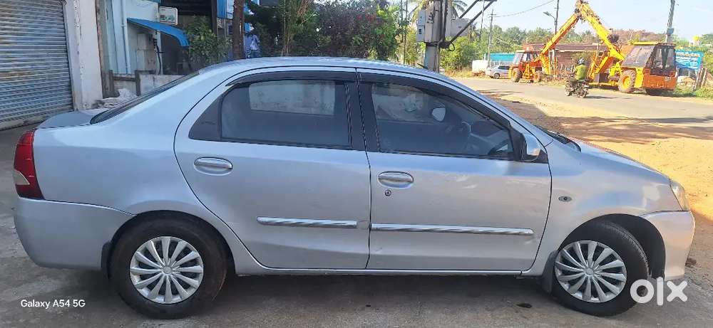 Good Condition New Toyota Clutch Plate And New Tyres New Seat Covers