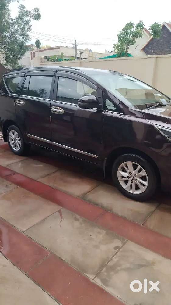 Toyota Innova Crysta 2017 Diesel 95686 Km Driven