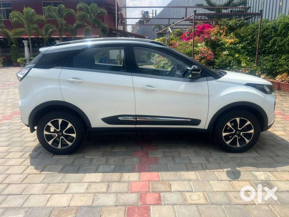 Tata Nexon 1.2 Revotron Xz Plus, 2020, Petrol