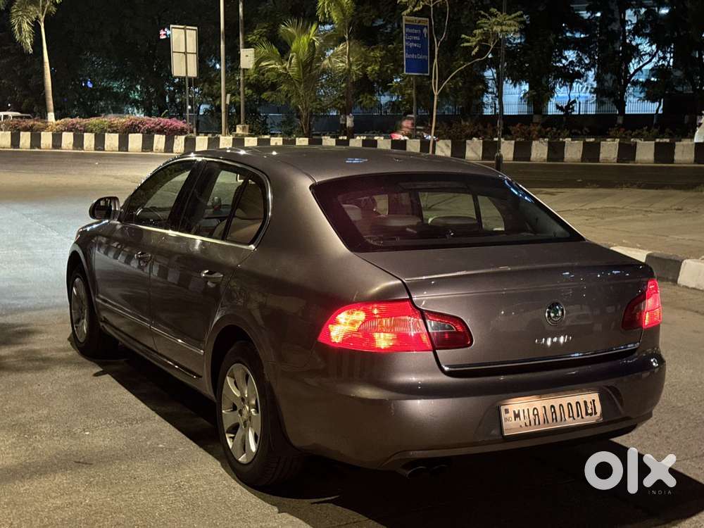 Skoda Superb 1.8 Elegance Tsi At, 2011, Petrol