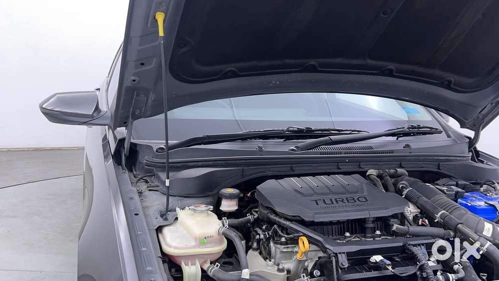 Hyundai Verna 1.5 Sx (o) Turbo Petrol Mt, 2023, Petrol