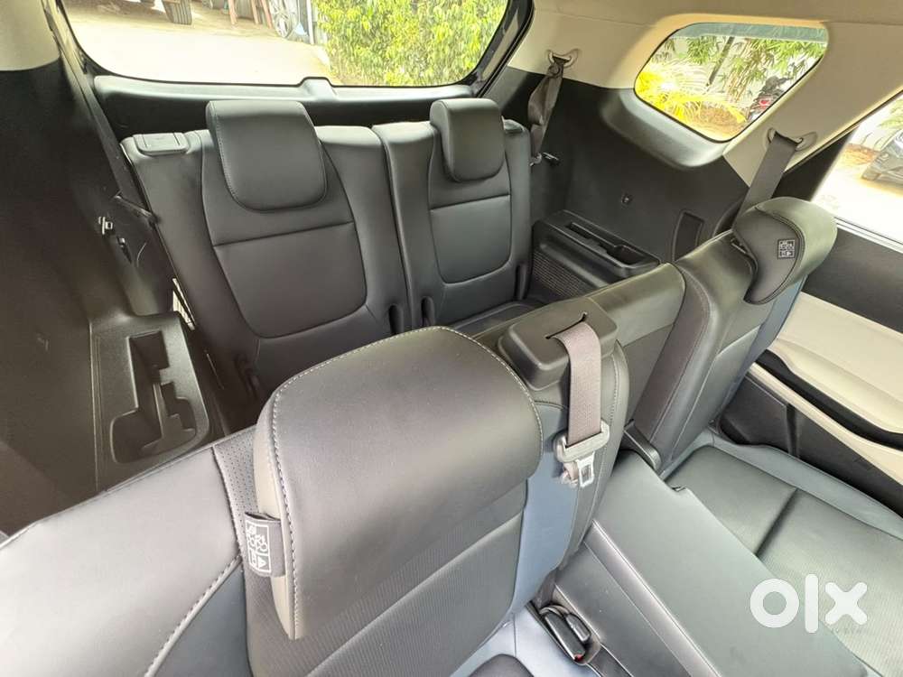 Kia Carens G 1.5 6mt Premium (o) 7-seater, 2024, Petrol