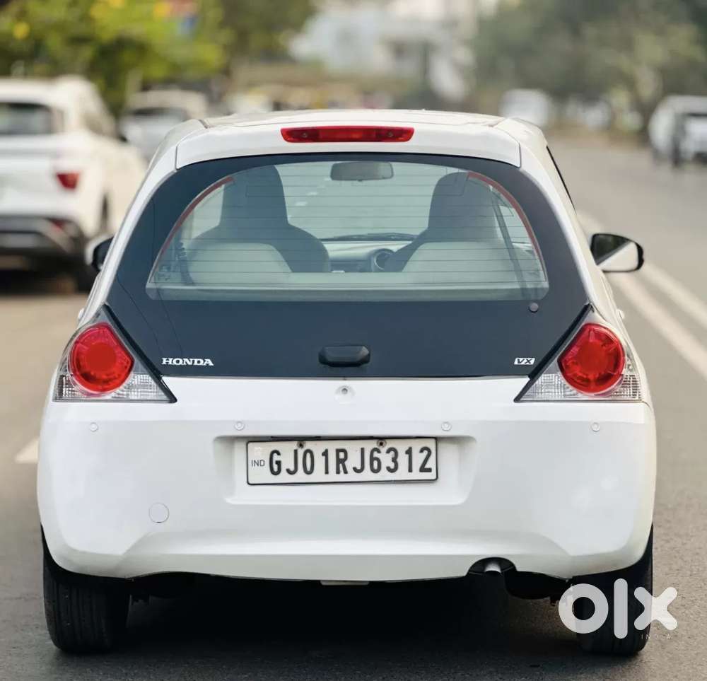 Honda Brio Vx Mt, 2015, Petrol