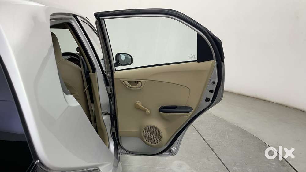 Honda Brio 1.2 E Mt, 2016, Petrol