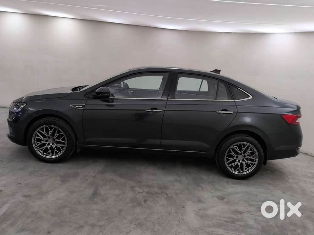 Skoda Slavia Style 1.0l Tsi At, 2022, Petrol