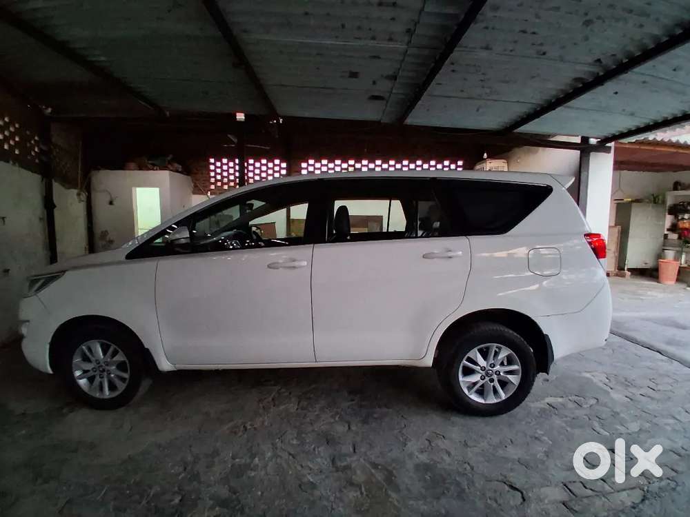 Toyota Innova Crysta 2017 Diesel 130000 Km Driven